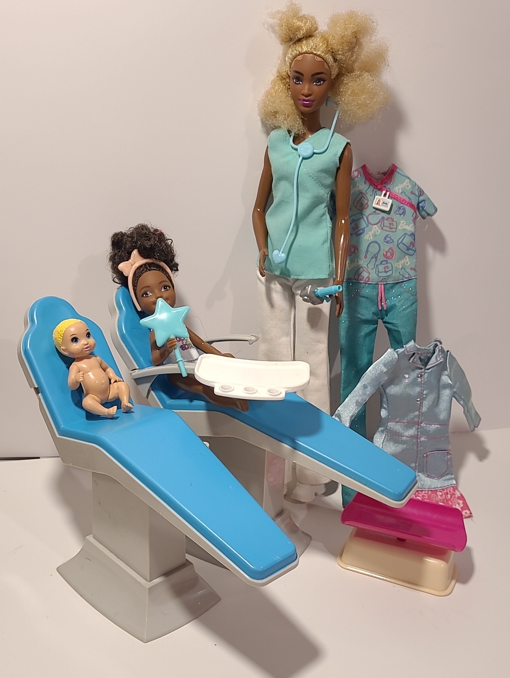 Barbie Blue & Aqua Pediatric Clinic Playset with Dolls and Scrubs